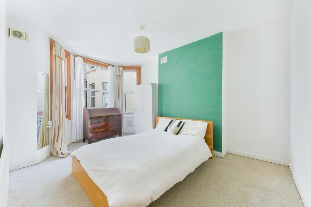 Cozy 1-Bed Apartment In Brixton 런던 외부 사진