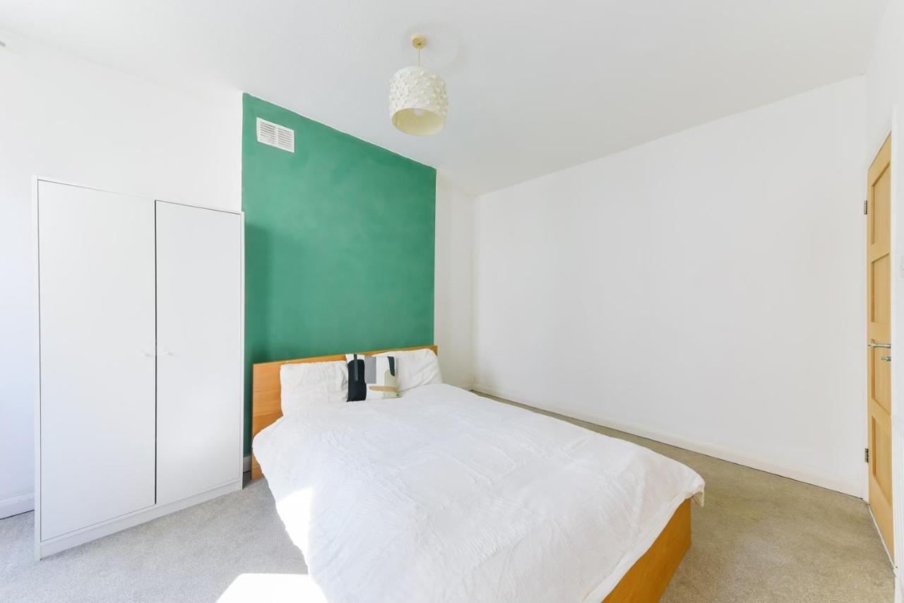 Cozy 1-Bed Apartment In Brixton 런던 외부 사진